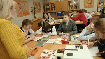 Медведев призвал учителей осваивать компьютерные технологии